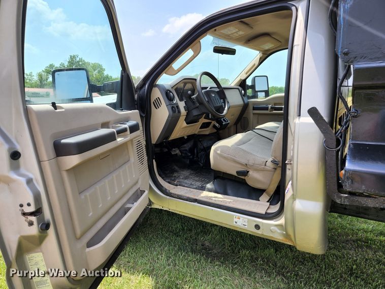 image for item KR9359 2008 Ford F550  dump truck