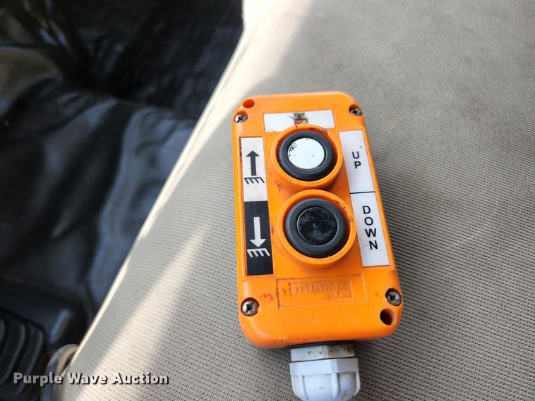 image for item KR9359 2008 Ford F550  dump truck