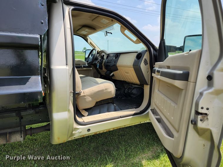 image for item KR9359 2008 Ford F550  dump truck