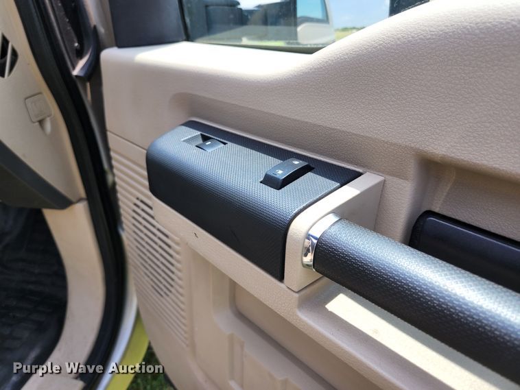 image for item KR9359 2008 Ford F550  dump truck