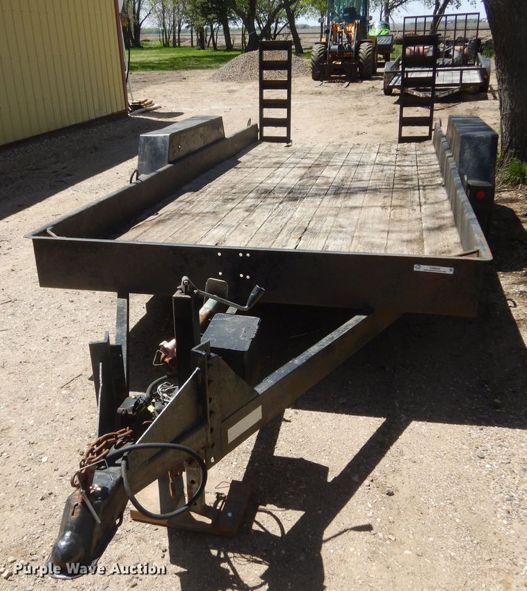 image for item KS9942 1995 Felling  utility trailer