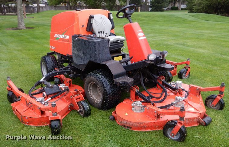 image for item LS9203 2013 Jacobsen R-311T  ZTR lawn mower
