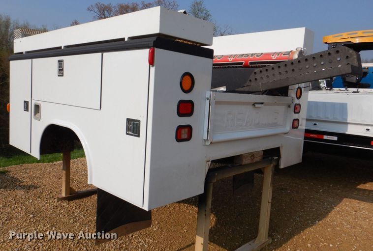 image for item MF9065 Reading 98GADWDWR  utility pickup truck bed