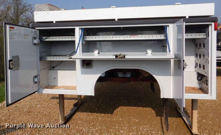 image for item MF9065 Reading 98GADWDWR  utility pickup truck bed