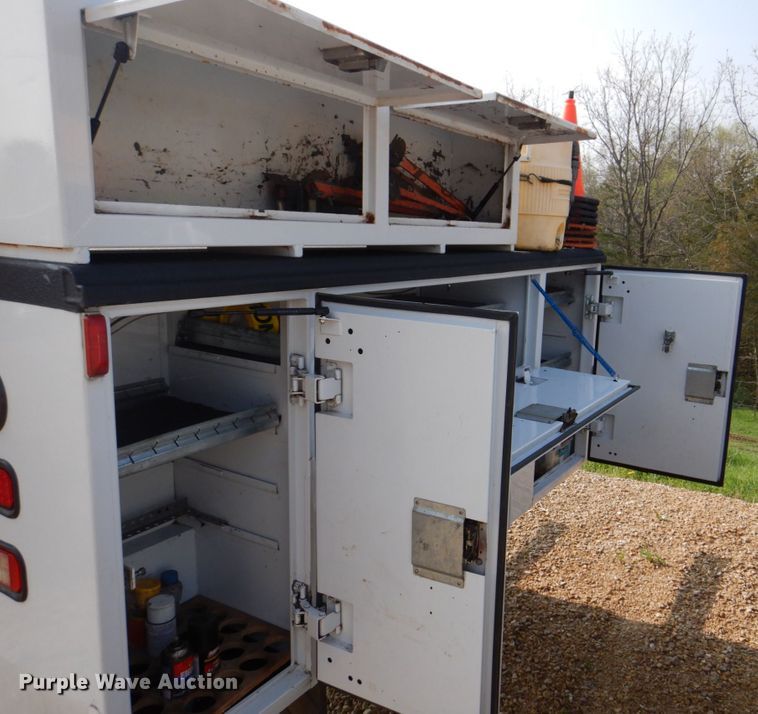 image for item MF9065 Reading 98GADWDWR  utility pickup truck bed