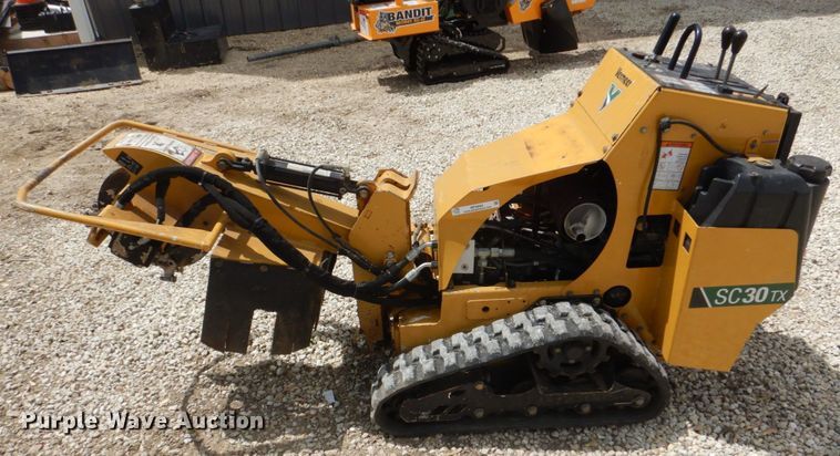 image for item MF9094 2015 Vermeer SC30TX  stump grinder