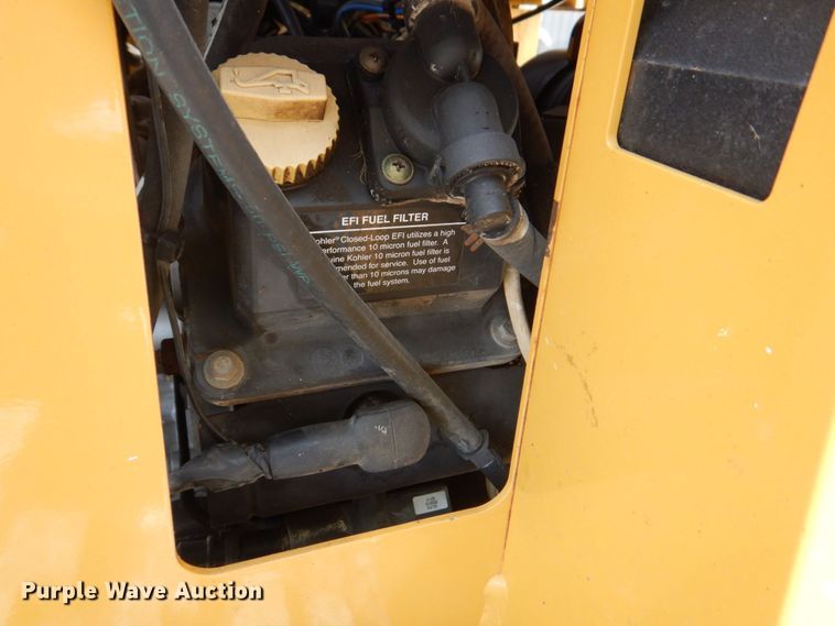 image for item MF9094 2015 Vermeer SC30TX  stump grinder