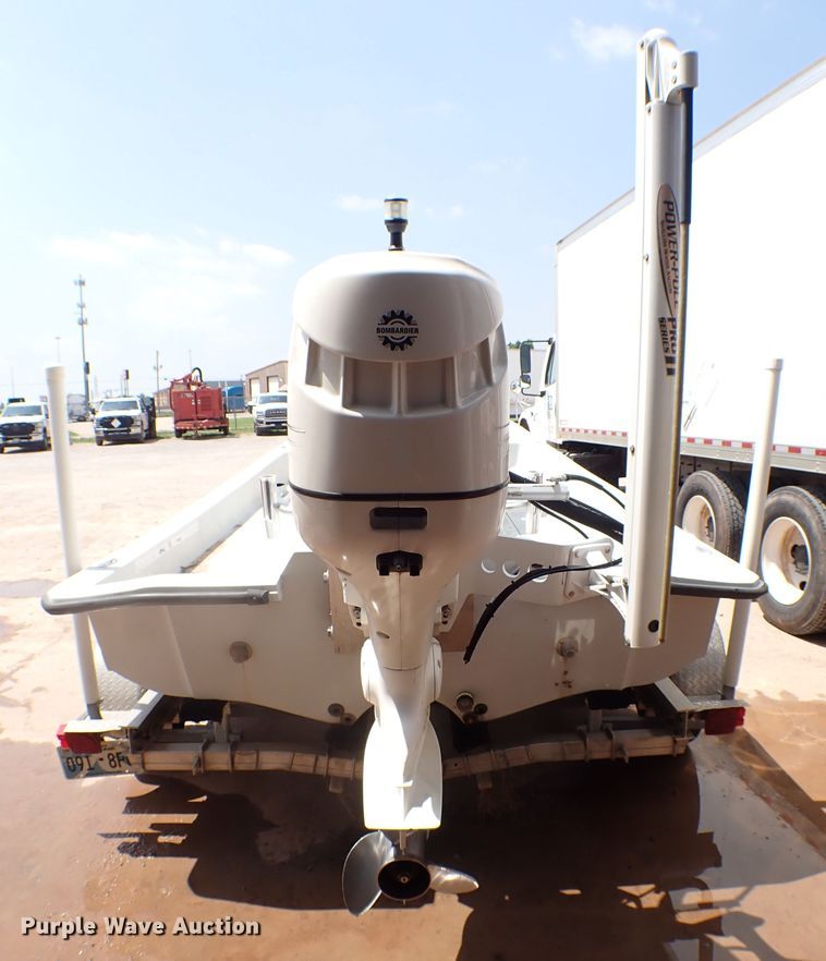 image for item MF9339 1998 Gulf Coast boat