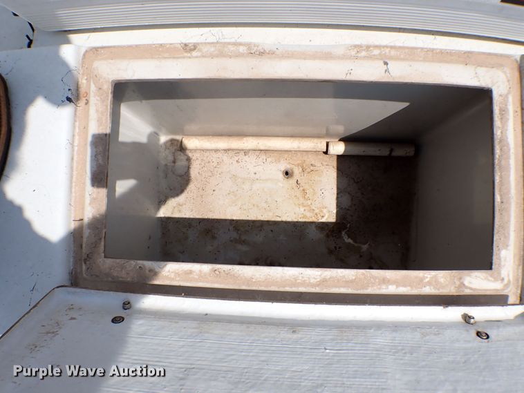 image for item MF9339 1998 Gulf Coast boat