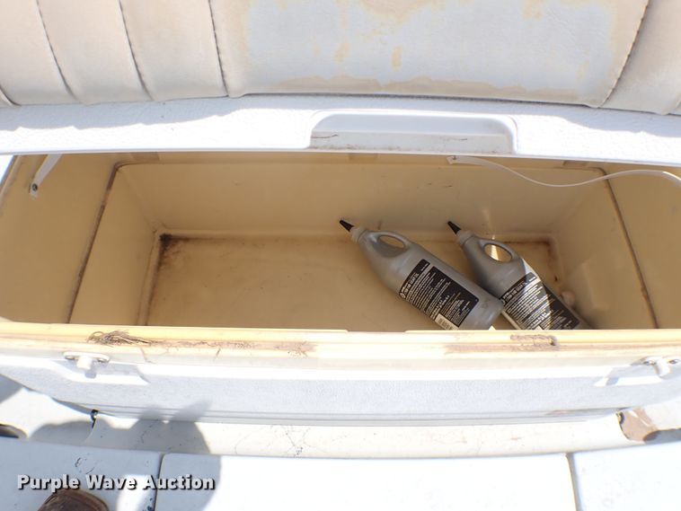 image for item MF9339 1998 Gulf Coast boat