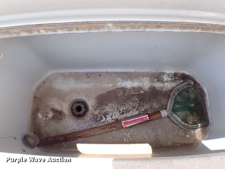 image for item MF9339 1998 Gulf Coast boat