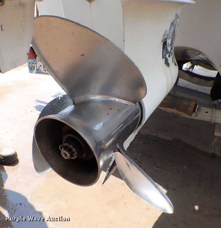 image for item MF9339 1998 Gulf Coast boat