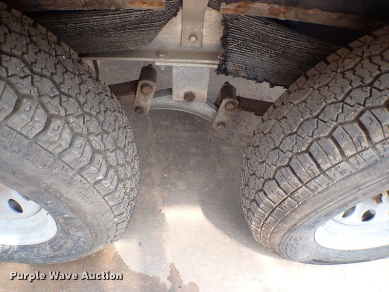 image for item MF9339 1998 Gulf Coast boat