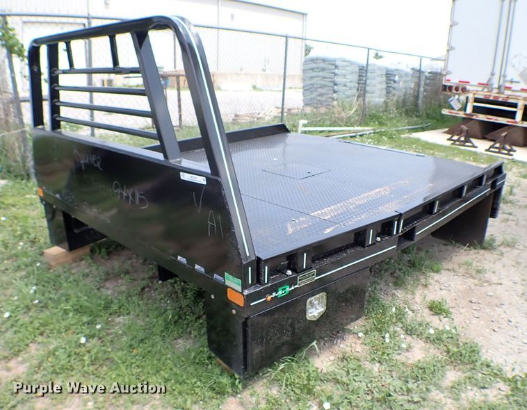 image for item MF9343 Butler hydraulic bale bed