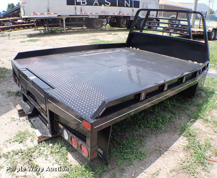 image for item MF9343 Butler hydraulic bale bed