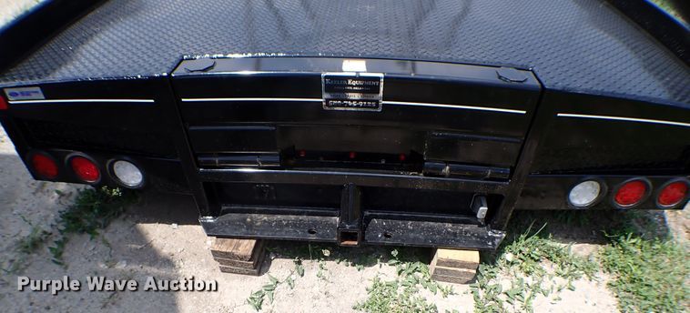 image for item MF9343 Butler hydraulic bale bed