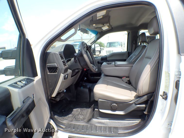 image for item MF9344 2019 Ford F550 Super Duty XL  flatbed truck