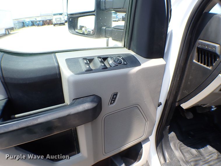 image for item MF9344 2019 Ford F550 Super Duty XL  flatbed truck