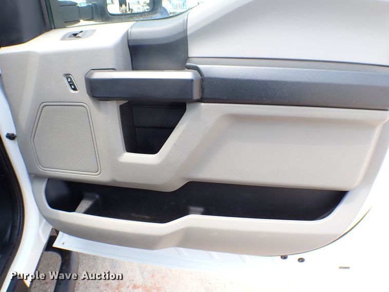 image for item MF9344 2019 Ford F550 Super Duty XL  flatbed truck