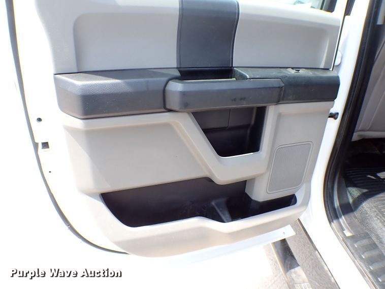 image for item MF9344 2019 Ford F550 Super Duty XL  flatbed truck