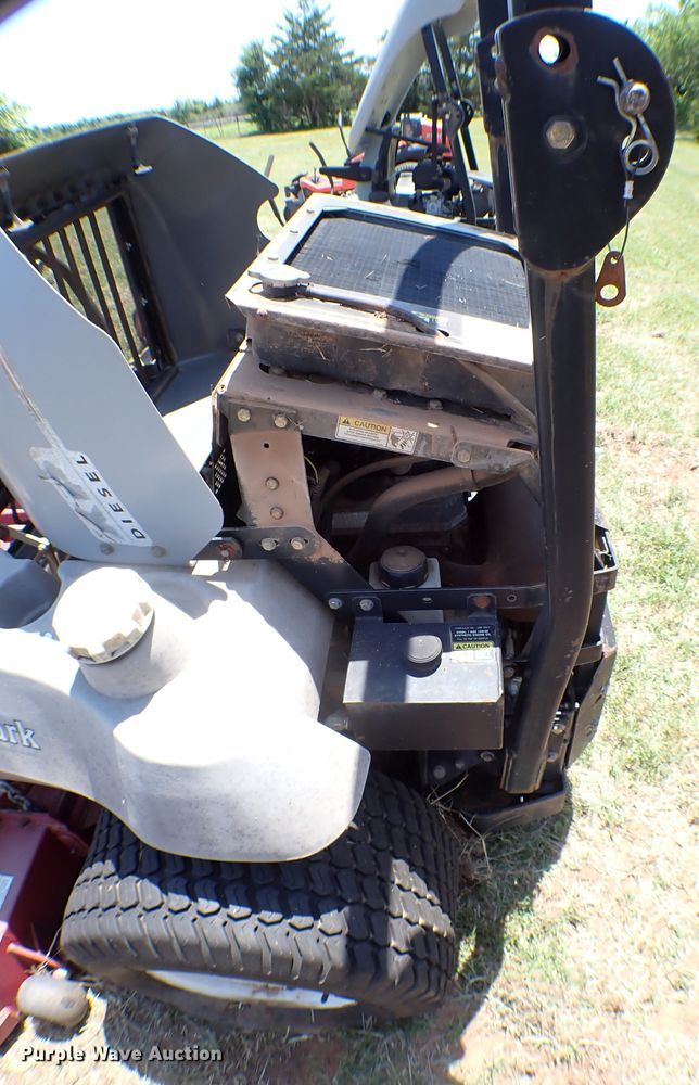 image for item MF9410 (4) ZTR lawn mowers