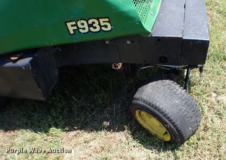 image for item MF9414 (4) lawn mowers