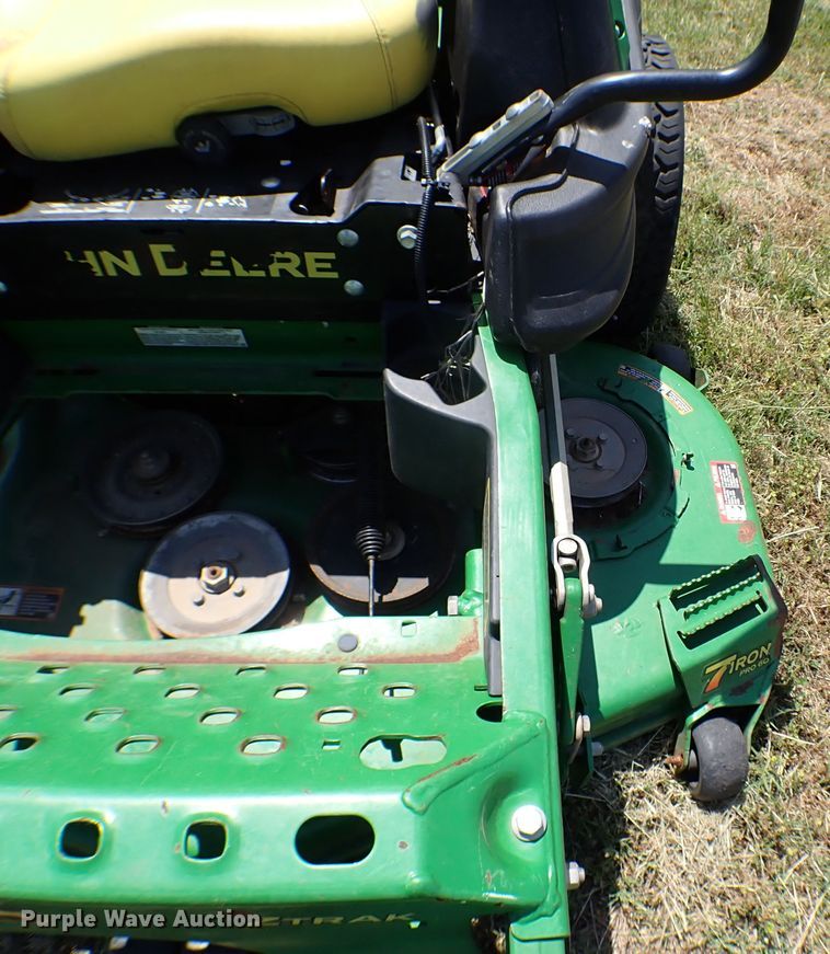 image for item MF9422 John Deere Z930M  ZTR lawn mower