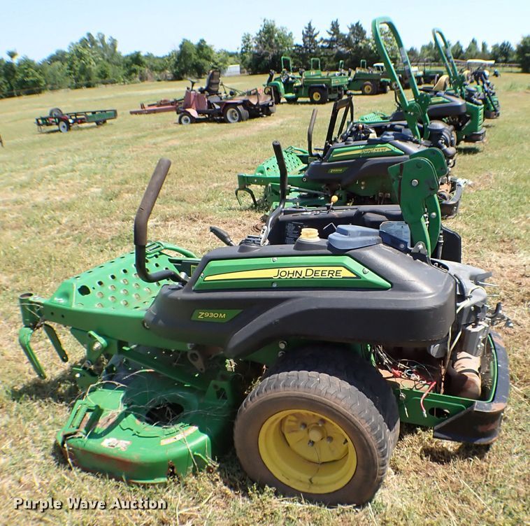 image for item MF9424 (4) ZTR lawn mowers