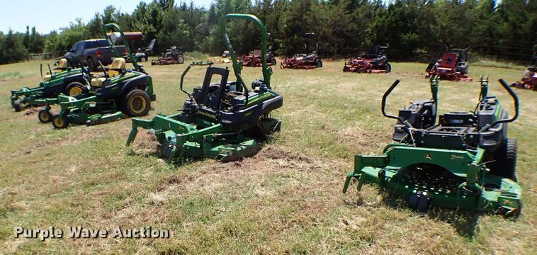 image for item MF9424 (4) ZTR lawn mowers