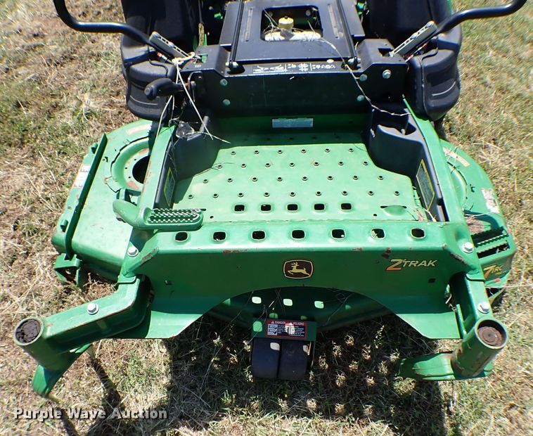 image for item MF9424 (4) ZTR lawn mowers