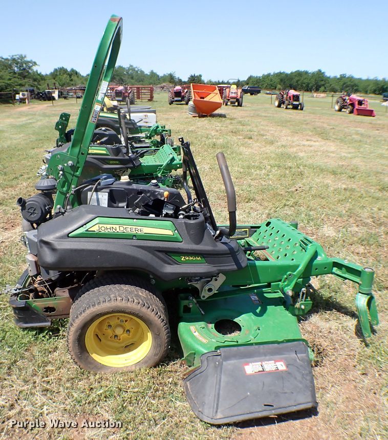 image for item MF9424 (4) ZTR lawn mowers