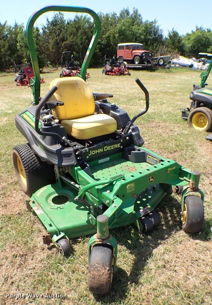 image for item MF9424 (4) ZTR lawn mowers