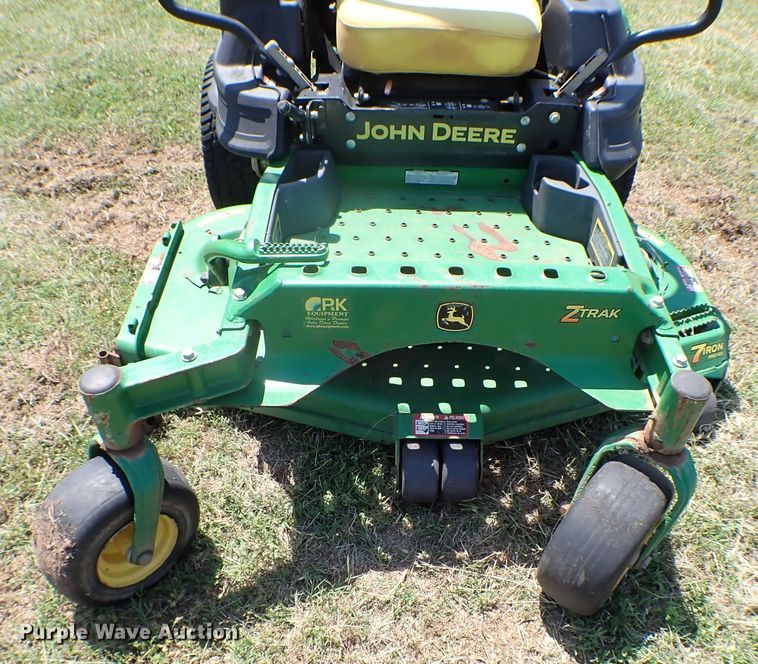 image for item MF9424 (4) ZTR lawn mowers