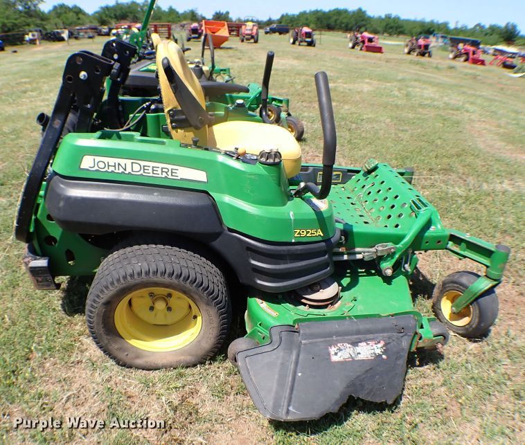 image for item MF9424 (4) ZTR lawn mowers