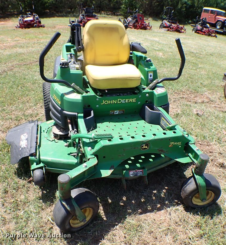 image for item MF9424 (4) ZTR lawn mowers