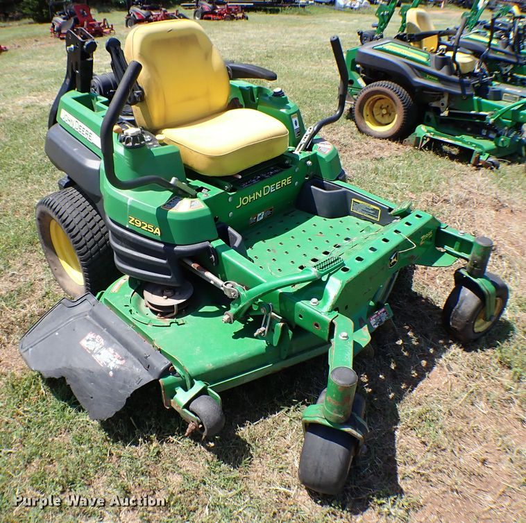 image for item MF9424 (4) ZTR lawn mowers