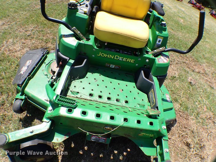 image for item MF9424 (4) ZTR lawn mowers