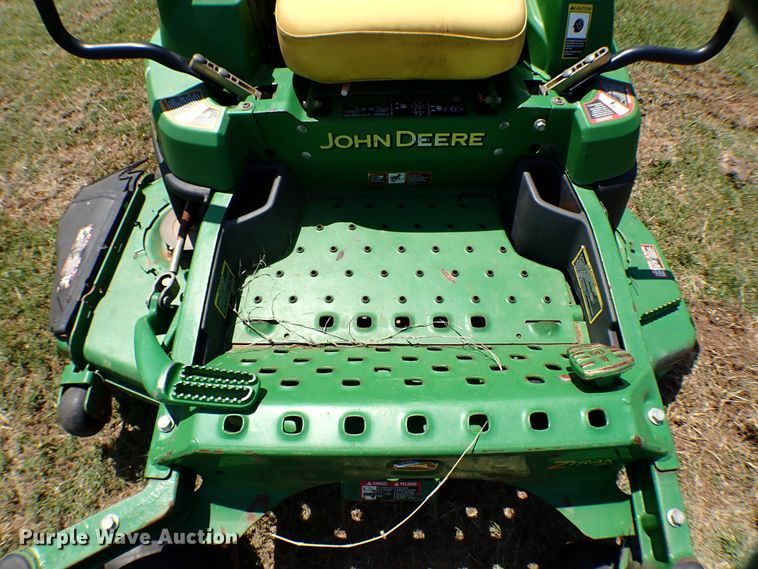 image for item MF9424 (4) ZTR lawn mowers