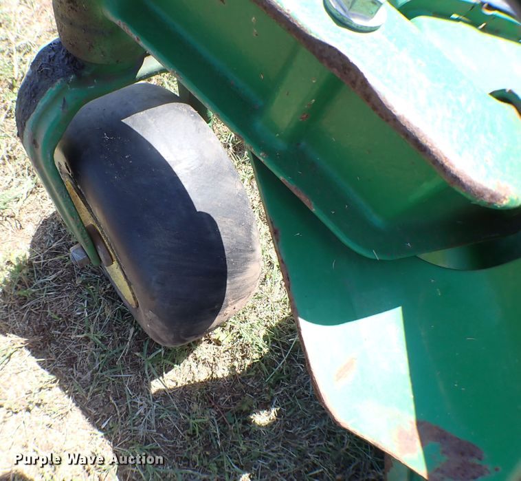 image for item MF9424 (4) ZTR lawn mowers