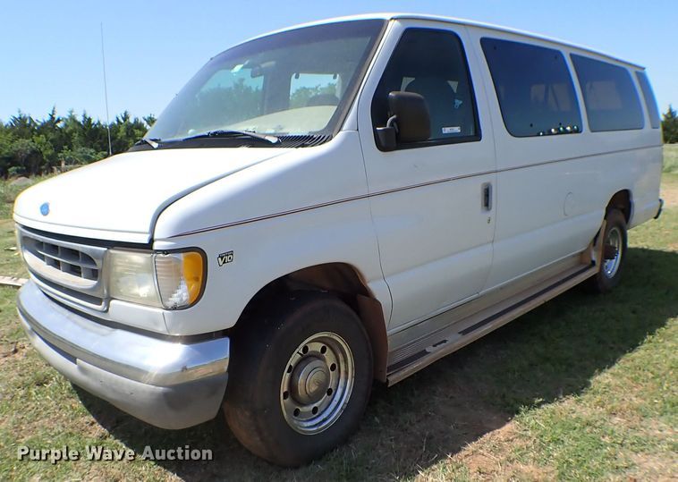 image for item MF9431 1997 Ford Club Wagon XLT  van