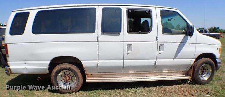 image for item MF9431 1997 Ford Club Wagon XLT  van