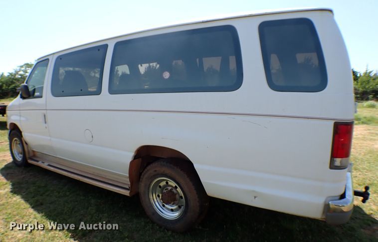 image for item MF9431 1997 Ford Club Wagon XLT  van