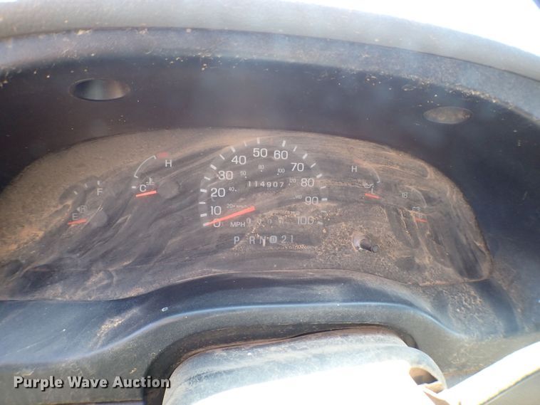 image for item MF9431 1997 Ford Club Wagon XLT  van