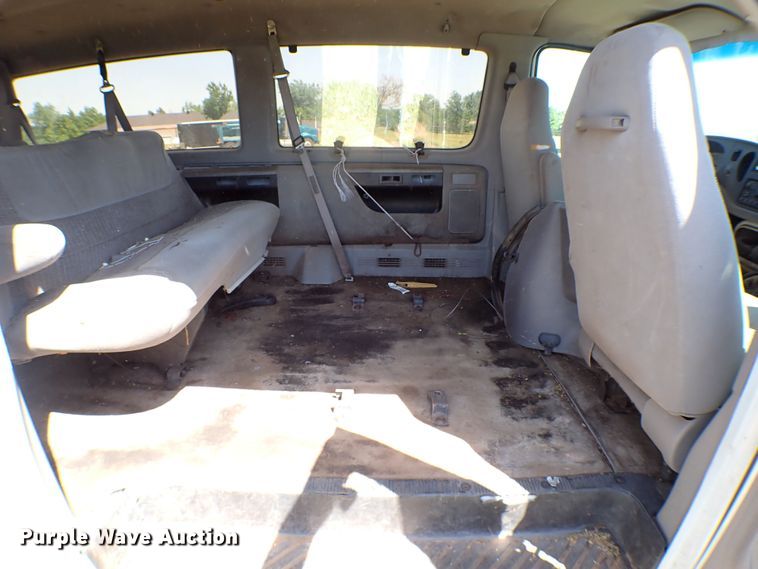 image for item MF9431 1997 Ford Club Wagon XLT  van