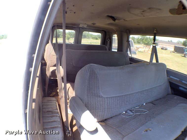 image for item MF9431 1997 Ford Club Wagon XLT  van