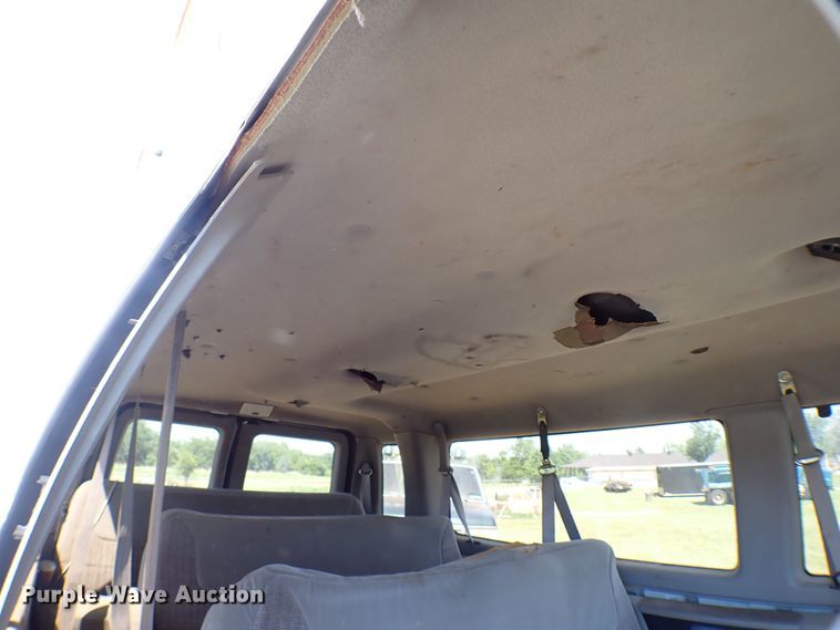 image for item MF9431 1997 Ford Club Wagon XLT  van