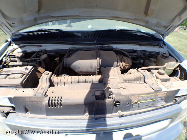 image for item MF9431 1997 Ford Club Wagon XLT  van