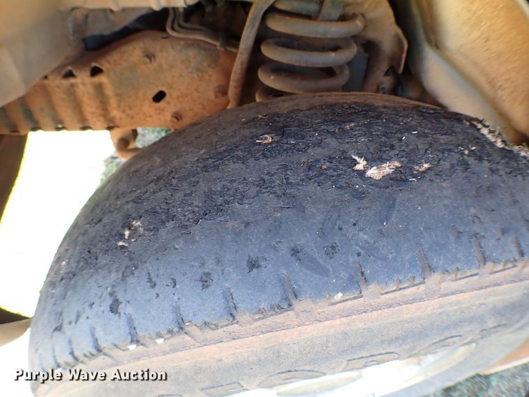 image for item MF9431 1997 Ford Club Wagon XLT  van