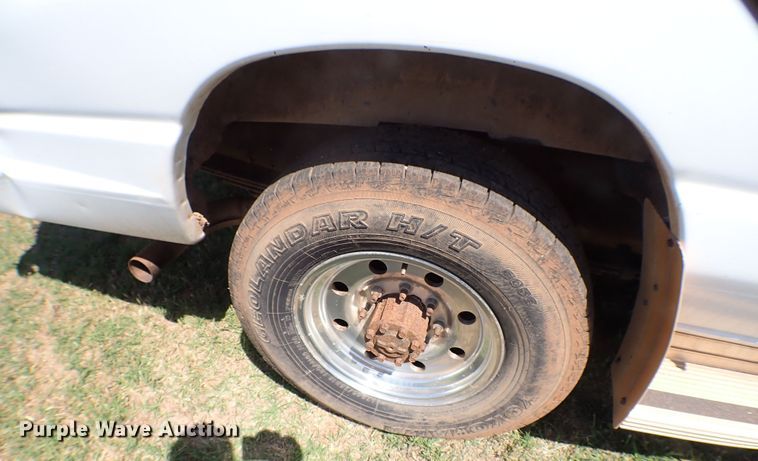 image for item MF9431 1997 Ford Club Wagon XLT  van