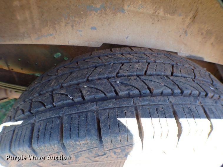 image for item MF9431 1997 Ford Club Wagon XLT  van